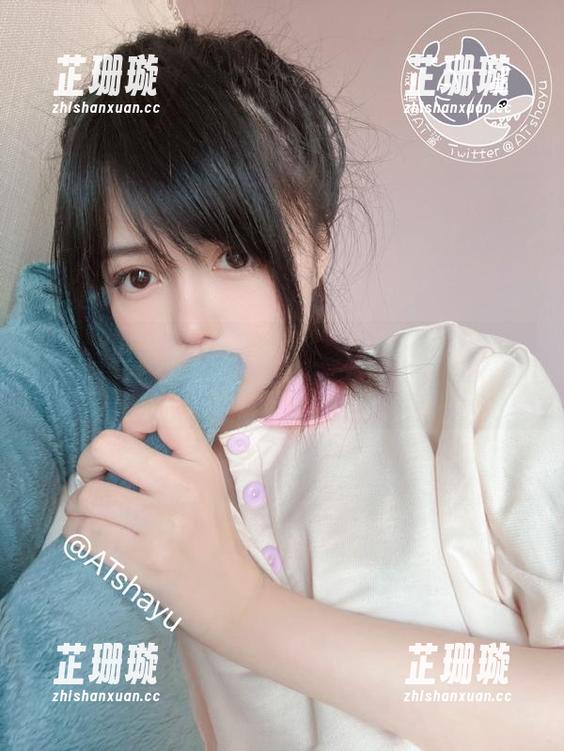 AT鲨的内衣写真艺术，照片中的每一帧都令人心动不已
