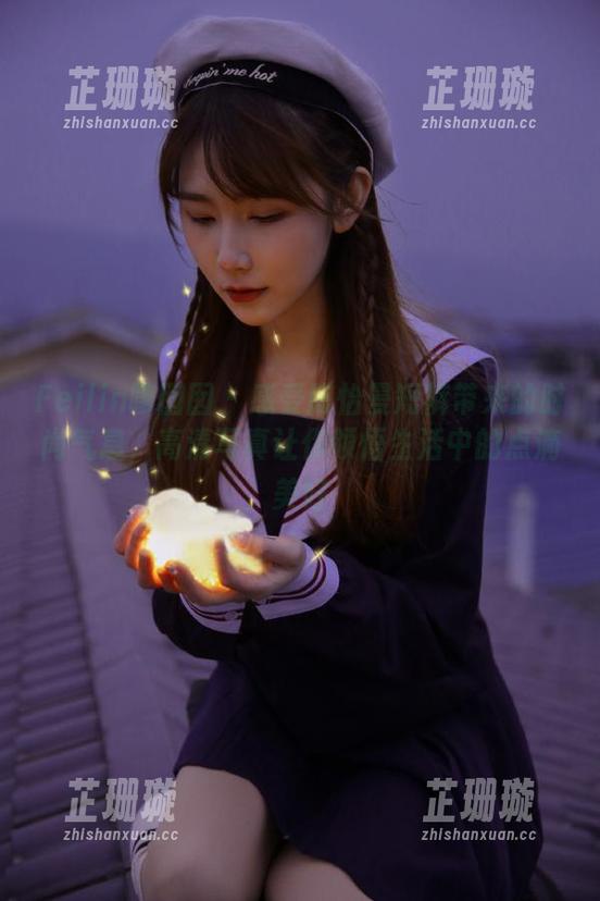 Feilin嗲囡囡 - 感受陈怡曼短裤带来的时尚气息，高清写真让你领悟生活中的点滴美好