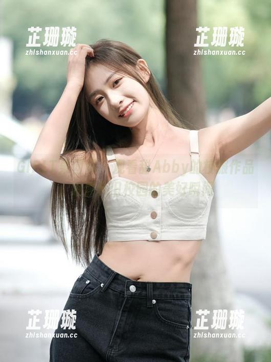 GIRLT果团网 - 观看甜Abby的校服作品，追溯怀旧校园的美好瞬间