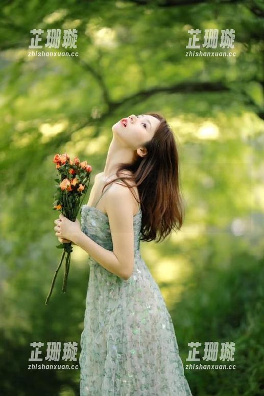 GIRLT果团网-黄歆苑 GIRLT果团网 - 品味黄歆苑的《死库水》写真作品,网盘链接带你走进视觉新境界!