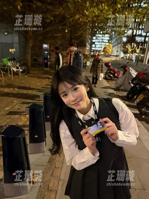 IMiss爱蜜社 - 高清Angela小热巴夏天写真精选合集，优雅与活力的完美融合