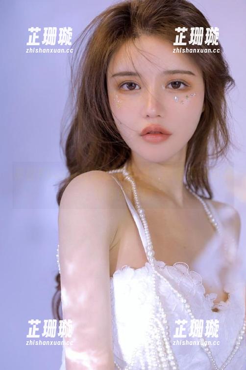 来自KuukoW的厨娘写真，独特在线资源等你来发掘