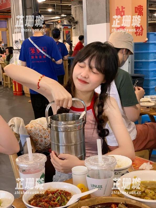 MFStar模范学院 - 短裙女神任莹樱Jenny：精选作品集带你领略写真艺术的无尽魅力
