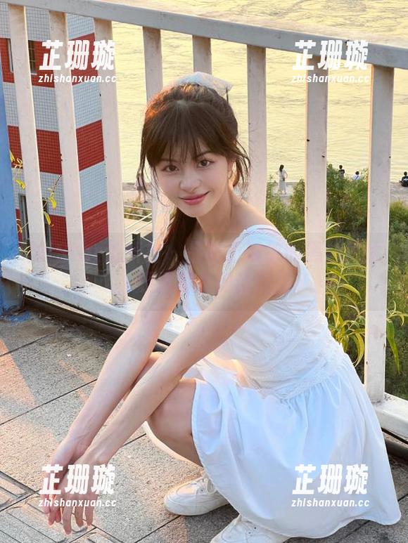 MiStar魅妍社 - 品味王婉悠的黑白风情，原图写真如诗如画