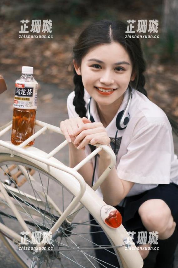 MiStar魅妍社 - 赵欢颜Jessica空姐写真精选，优雅空姐造型展现的不只是职能