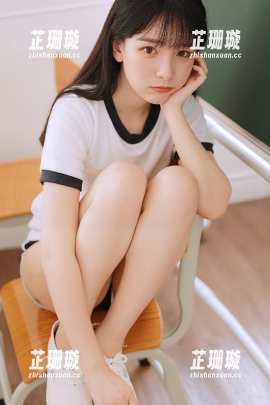 MiStar魅妍社 - 带你走进陈雅漫VICKY的吊带世界，尽享丰富图库资源的精彩！