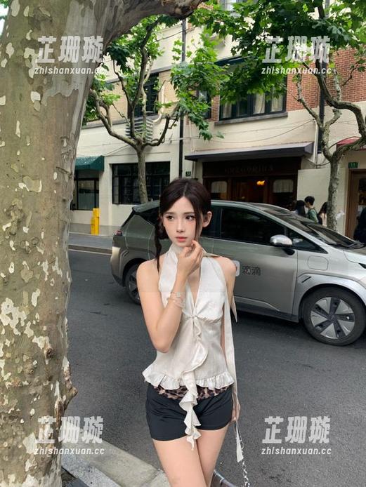MiiTao蜜桃社 - 陆萱萱Cecilia双马尾写真作品最新更新，青春魅力尽展，快来看看吧！