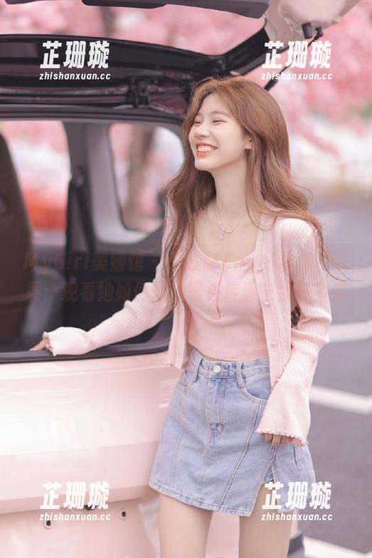 MyGirl美媛馆 - 田芯娜Angel瑜伽写真展：观看她如何通过镜头传递宁静与力量
