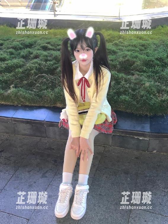QingDouKe青豆客 - 王语纯睡衣写真曝光，福利满满让你欲罢不能！