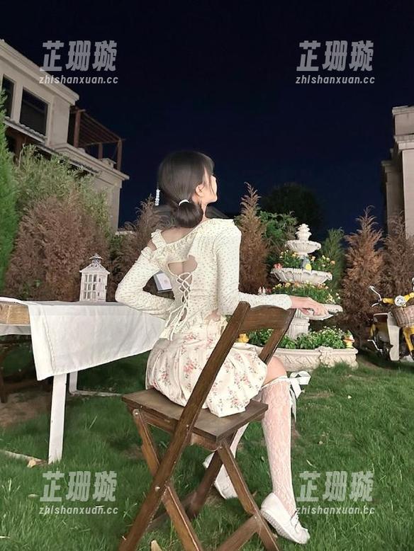 QingDouKe青豆客 - 苏糯米Mi长腿写真图册：展现优雅气质的精美合集