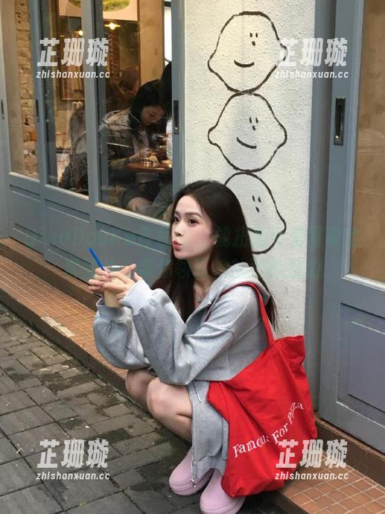 QingDouKe青豆客 - 魏扭扭可爱写真全套图片，带你领略她的独特魅力