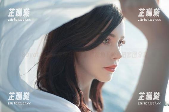 Sayathefox校服写真，独特视角下的私拍套图分享