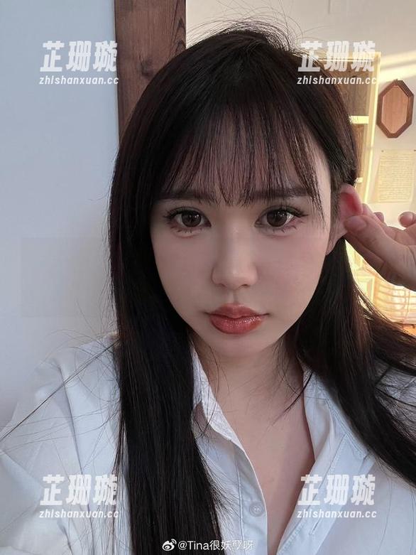 Tina很妖孽呀，黑白cos分享中的每一帧都让人心动不已！