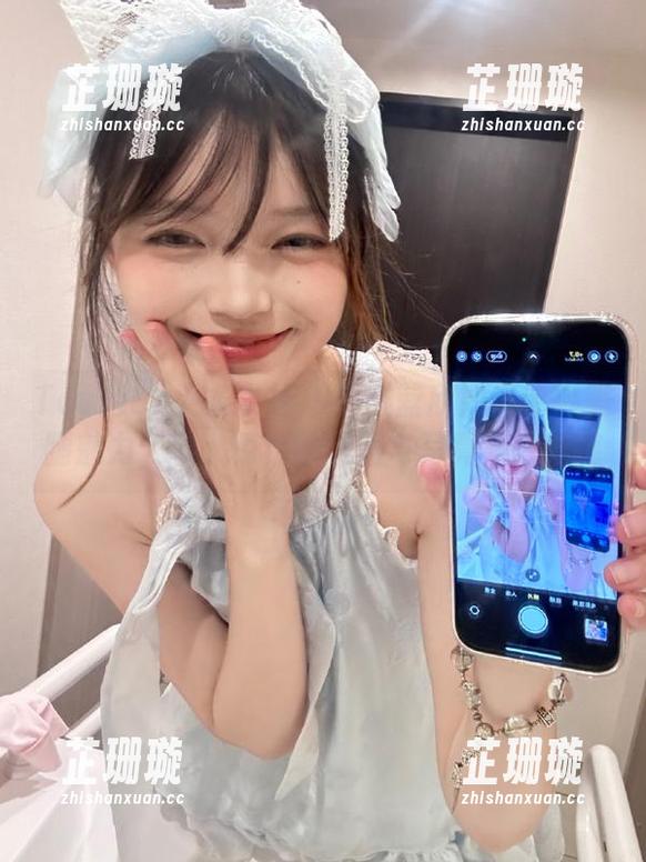 TouTiao头条女神 - 看张蓝欣如何诠释美腿魅力，令人惊艳的美图与写真照片集锦