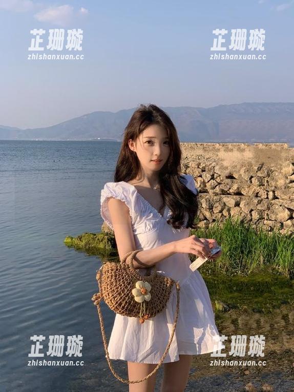 UGirls尤果网 - 探索才可儿的护士作品，分享她镜头下的伟大与柔情