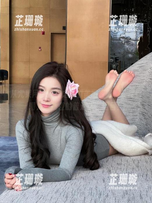 从尤果网的青柠之恋看美图资源，让我自嘲为美质差的普通人，泪目！