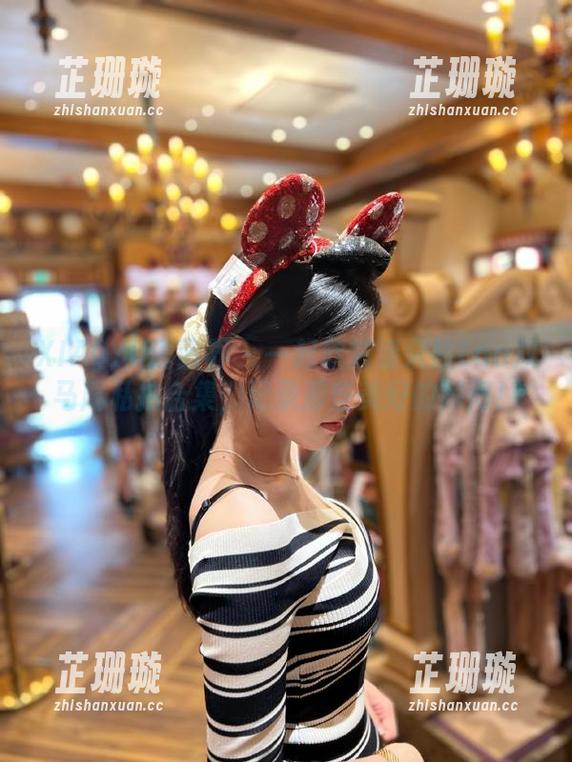 XIAOYU语画界 - 一起欣赏潘朵拉Laa双马尾私拍合集，记录那些美好的瞬间！