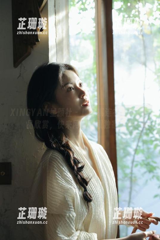 XINGYAN星颜社 - 唐思琪连衣裙写真作品欣赏，快来网盘获取独家资源