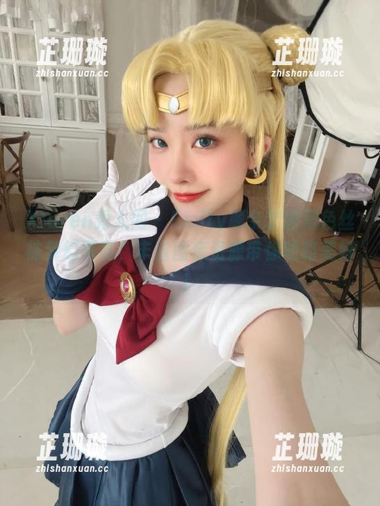Xiuren秀人网-Emily顾奈奈酱 Xiuren秀人网 - Emily顾奈奈酱黑色丝袜梦幻写真,丰富图库资源带你领略美好!