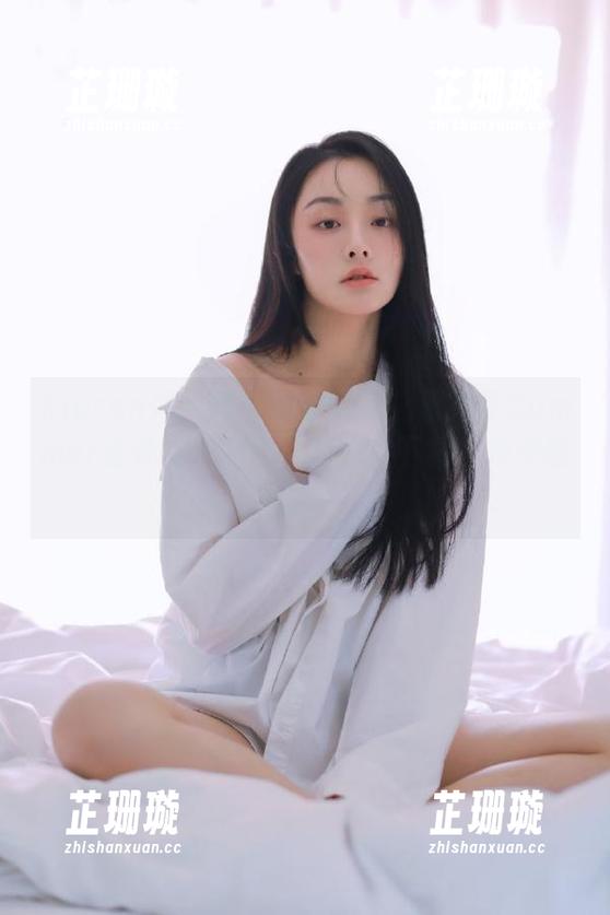 Xiuren秀人网-夏笑笑Summer Xiuren秀人网 - 独家揭秘!夏笑笑Summer连体衣写真,免费提供下载,快来收藏吧!