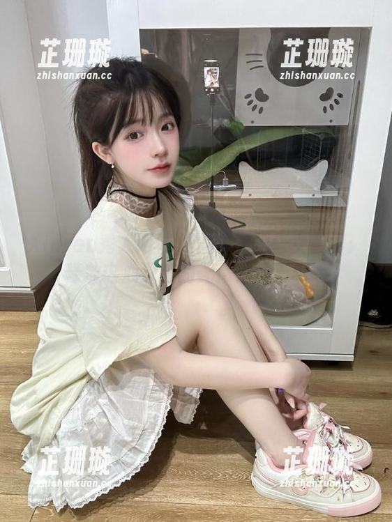 Xiuren秀人网-夏雪爱 Xiuren秀人网 - 夏雪爱私拍修女套图:释放内心深处的无尽浪漫与幻想