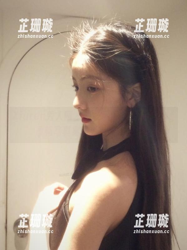 Xiuren秀人网 - 夏日风情，尤妮丝Egg最新写真集在天台等你来欣赏