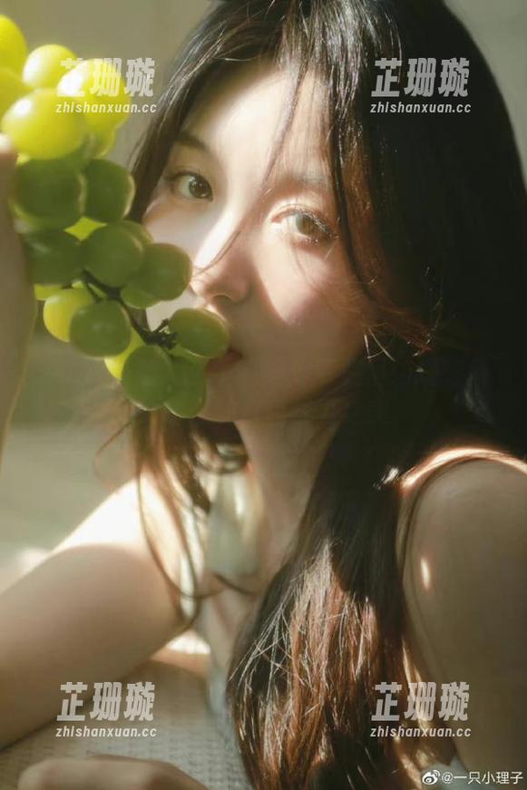 Xiuren秀人网-抖娘利世 Xiuren秀人网 - 高清分享栏目:探秘抖娘利世的白色写真之美