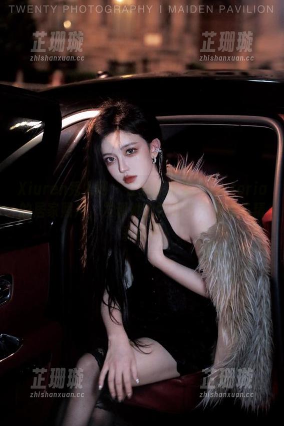 Xiuren秀人网 - 在线探索果儿victoria的居家照片，发现她独特的艺术视角与精彩图片