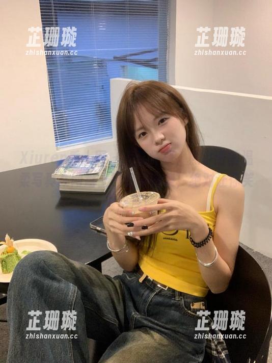 Xiuren秀人网 - 不要怀疑，熊小诺的温柔写真在网盘上等你来收集，绝对让你笑出声！
