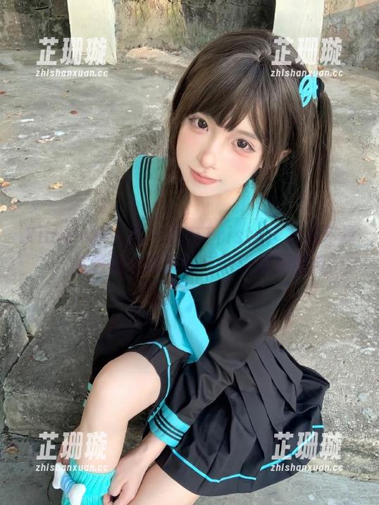 Xiuren秀人网 - 瑞莎Trista连衣裙写真：恣意展现的原图与动感图册集合