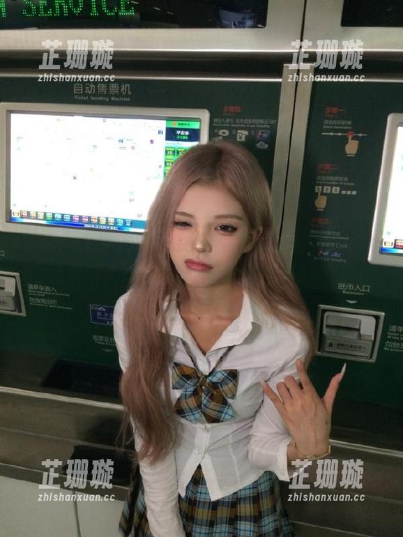 Xiuren秀人网 - 绝佳福利，陈怡曼coco高跟鞋写真为你呈现无限魅力与独特风格。