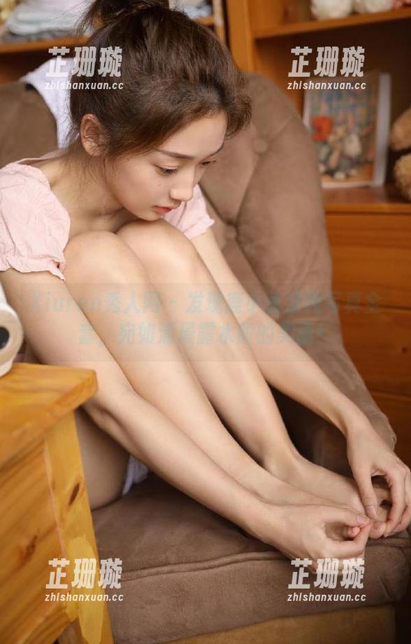 Xiuren秀人网 - 发现鹿小茜清纯写真全套，宛如清晨露水般的美丽！