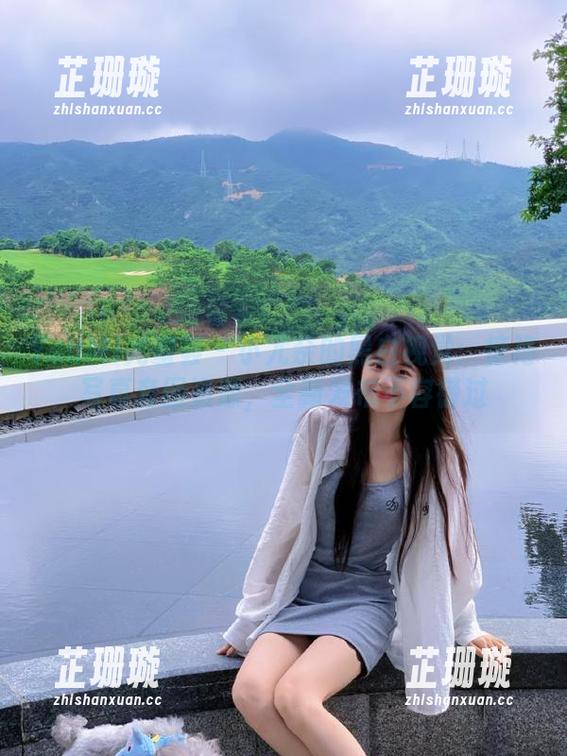 YouMi尤蜜荟 - 小尤奈的黑白视觉：惊艳写真套图资源，全新发布不容错过