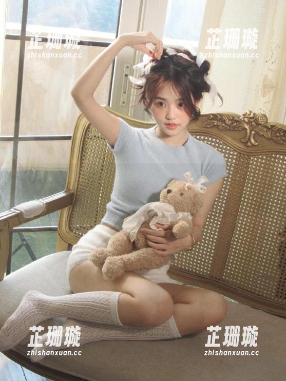 YouMi尤蜜荟 - 张思允Nice的豹纹高清图册，展现了极致的时尚品味与个性