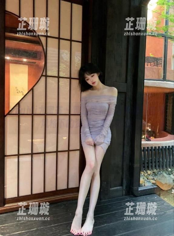 YouMi尤蜜荟 - 黄乐然和服写真集：自嘲风格下的资源之美与趣味