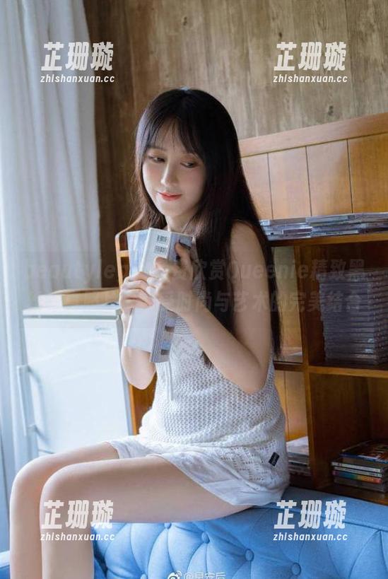beautyleg - 免费欣赏Queenie精致黑丝写真照片，感受时尚与艺术的完美结合