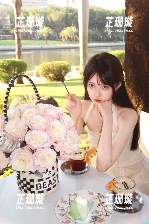 beautyleg-Winnie beautyleg - 探索Winnie办公室的猫咪与自然美图合集,展现她的生活灵感