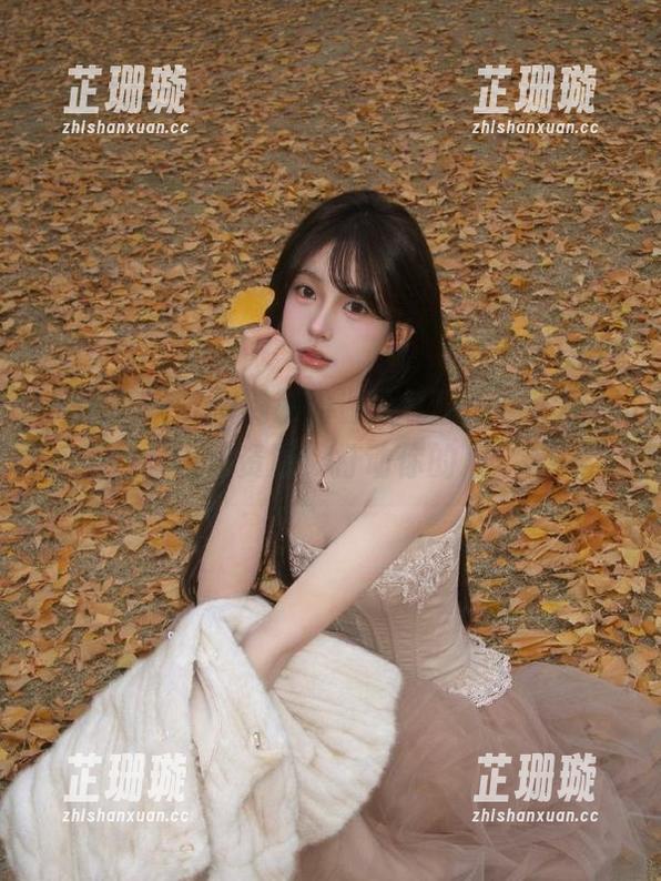 pans - roro带来的温柔气息：精选写真原图资源，打动你的心