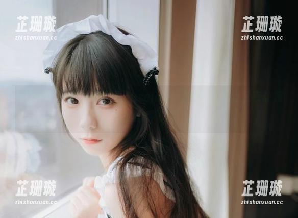 夏日阳光下的欢快时光，usejan蓝蓝的写真作品分享让我们的心情飞扬！