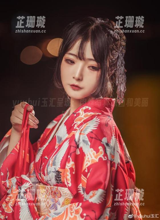 yuuhui玉汇呈现：肉丝写真原图和美丽图片的盛宴