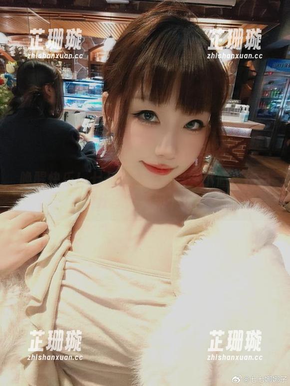 唤醒快乐！七七娜娜子的搞笑小僵尸作品集分享，笑果十足！