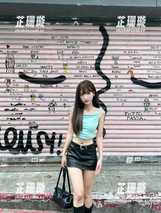 丽柜 - 小熊带你走进无圣光户外写真合集，展示一个不一样的自我与自然相处