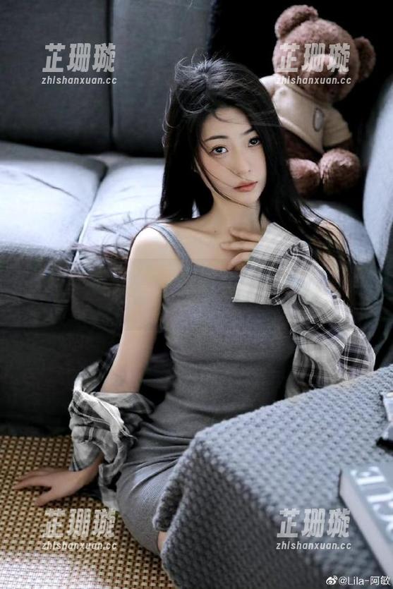 丽柜 - 悠悠的温柔美图合集：在每一幅画面中寻找自我