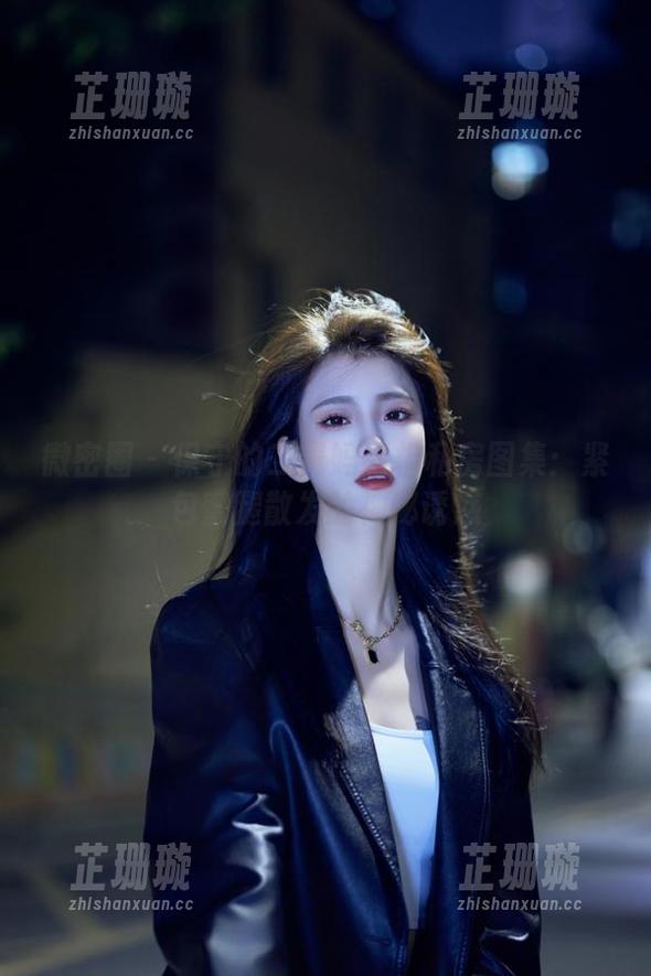 微密圈 - 保守的二舅妈亮相私房图集：紧包蜜腿散发的神秘诱惑