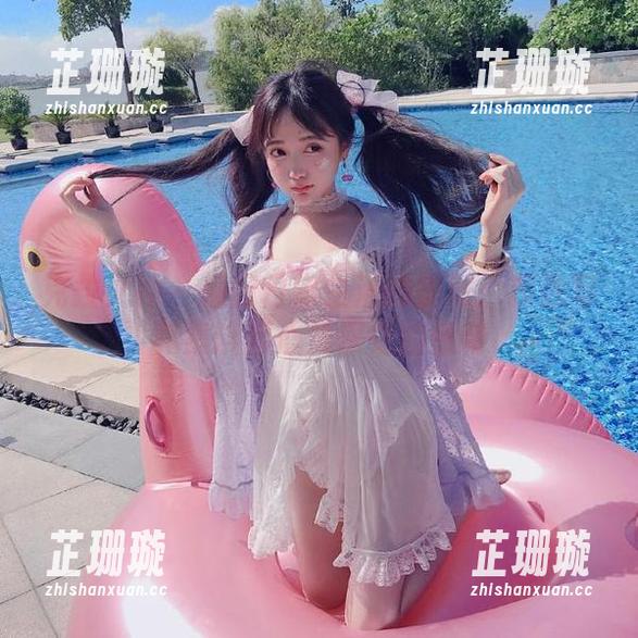 克拉女神 - 僮僮日常生活的美好：精选写真集唤起心灵深处的感动