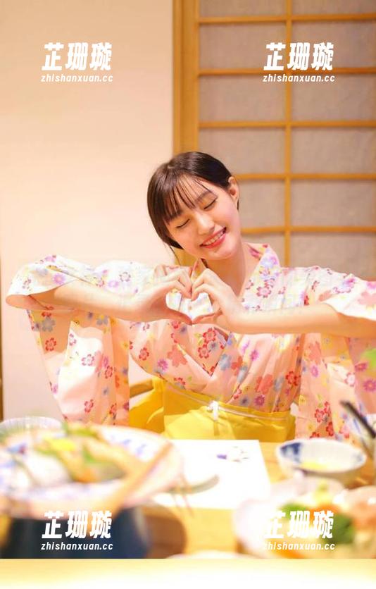 克拉女神 - 独家揭秘！薇薇姐姐的美图与照片，记录下每一个精彩瞬间！