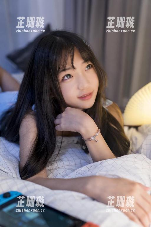 兔宝妮to 微密圈 - 兔宝妮to泳装之旅:探索无圣光美图的自然之美