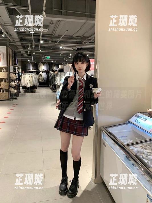 邂逅兔玩映画全套蕾姆和狂三的精美图片，沉醉于二次元的世界