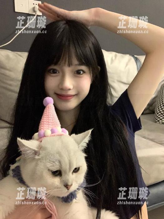 兔玩映画精选：无圣光黑白女仆写真合集，让每一帧都诉说动人故事
