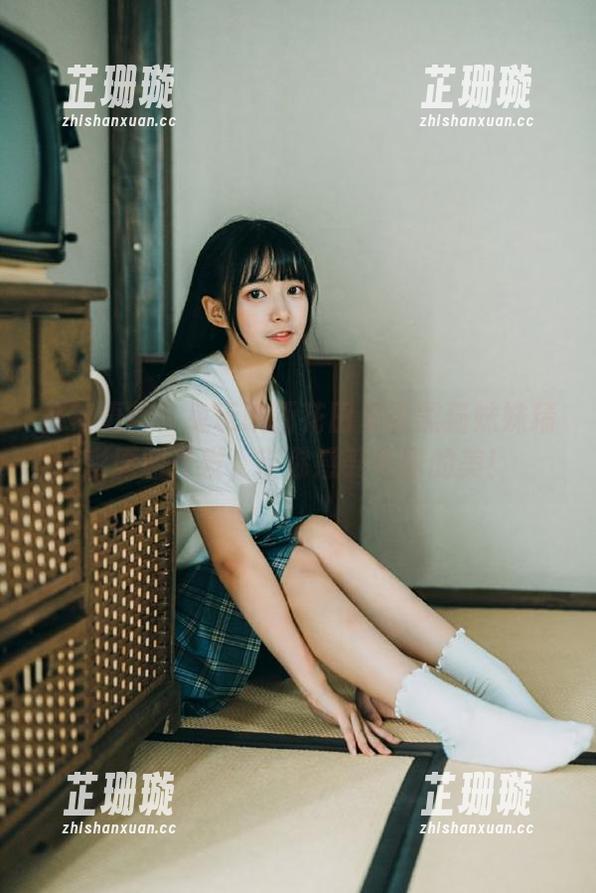 兔玩映画 独家更新!兔玩映画花田里的黑猫妹妹精彩原图齐发,带你感受不同的美!